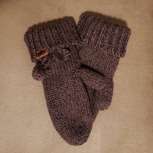 Roots Mittens